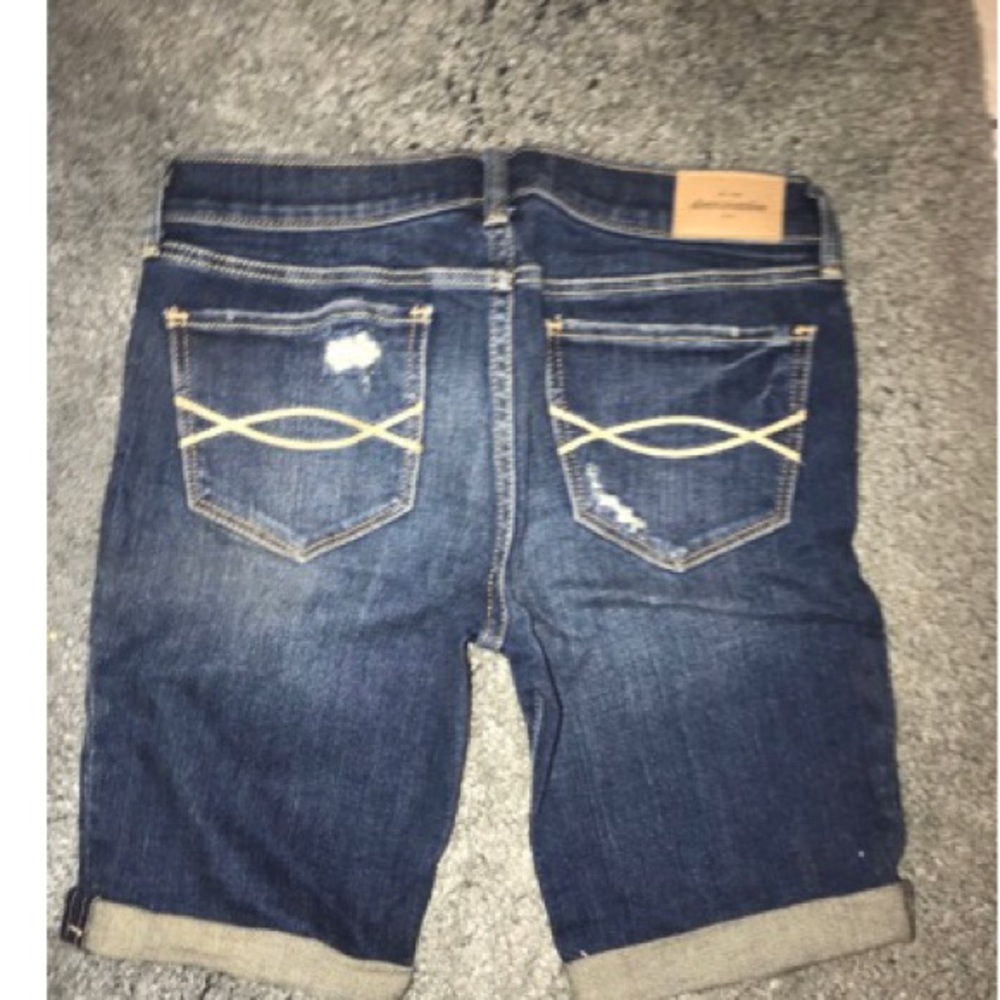 Abercrombie Mid length shorts